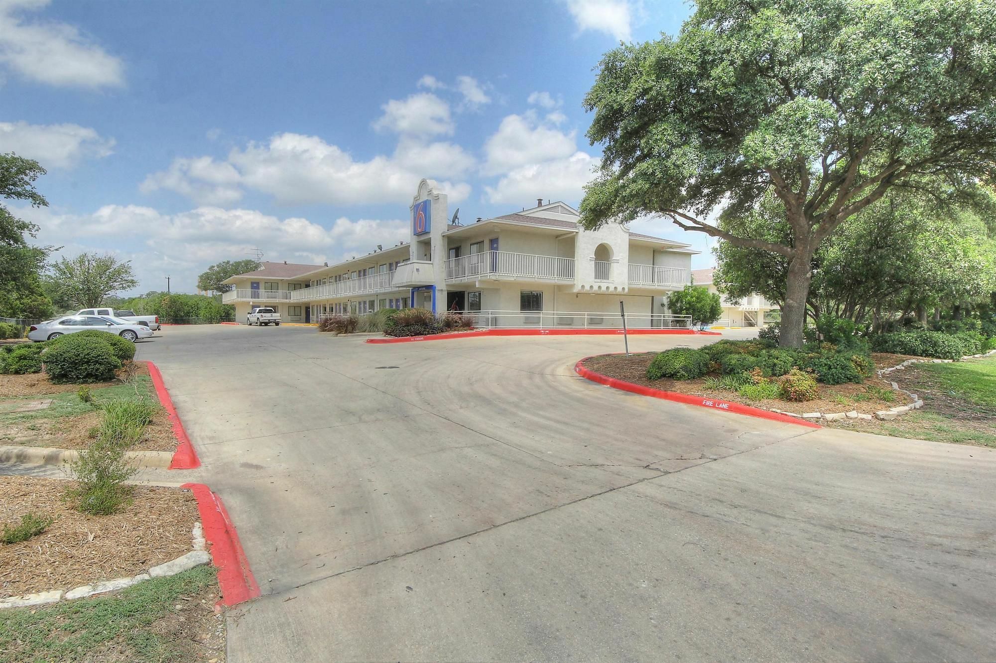 Motel 6 San Antonio, Tx Six Flags Fiesta Tx - La Cantera Area Exterior photo